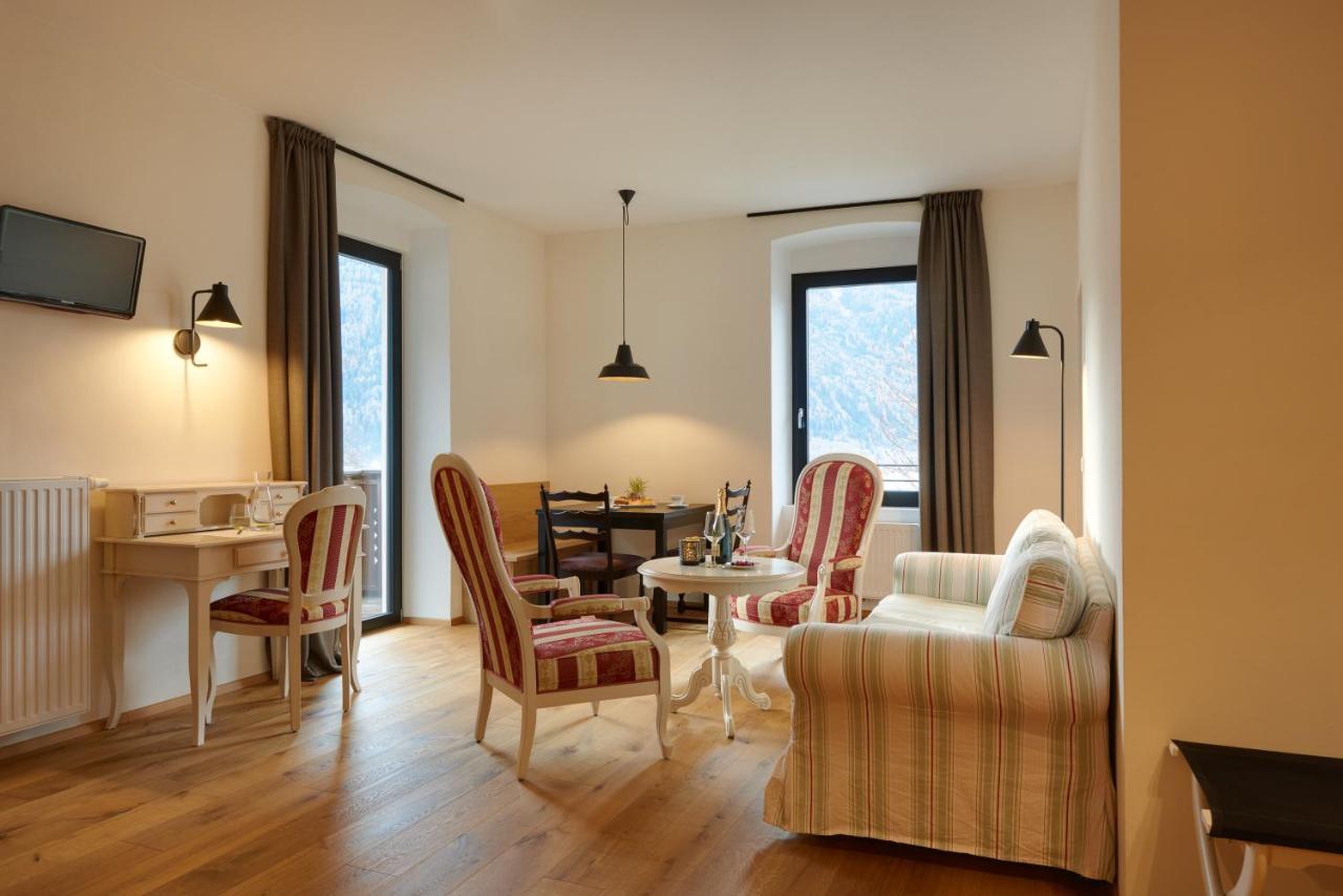 Historic Guesthouse Bircher B&B Apartments Near Sterzing Campo di Trens Exterior foto